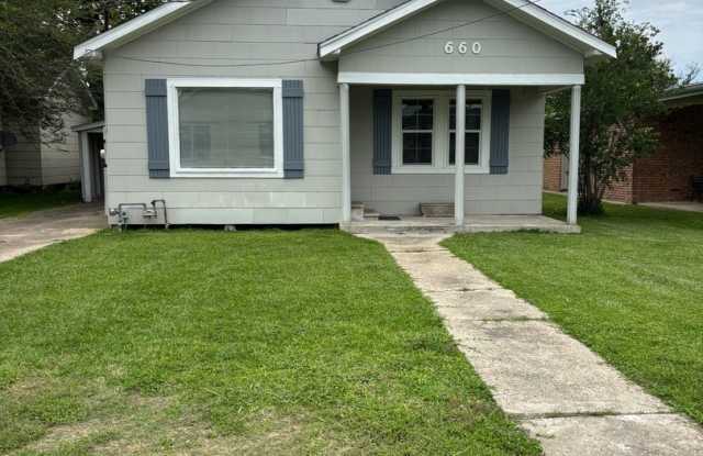 660 Pearl St - 660 Pearl Street, Sulphur, LA 70663 660 Pearl St - 660 Pearl Street, Sulphur, LA 70663