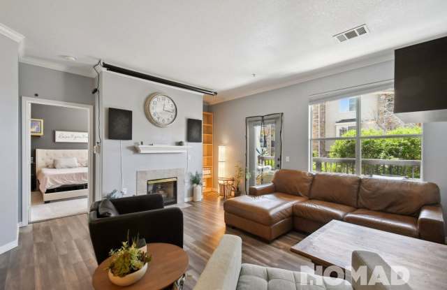 Charming 2BR Condo in Aurora photos photos