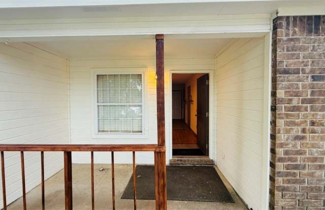 42 Burnett Circle Gallery 2