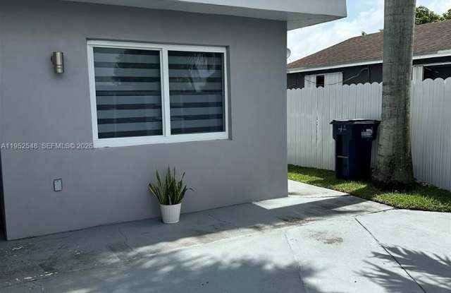 11631 SW 179th Ter photos photos