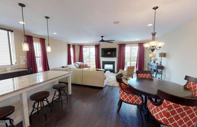 22836 GOLDSBOROUGH TER Gallery 3