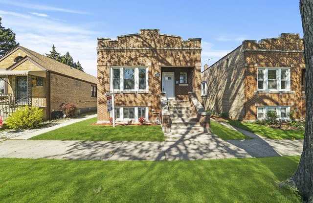 2442 Highland Avenue unit: B - 2442 Highland Avenue, Berwyn, IL 60402