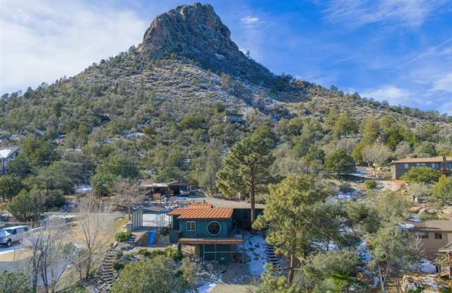 Newly Remodeled 2 Bed, 1 Bath + a Den Home at The Base of Thumb Butte! photos photos