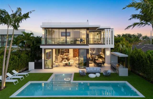 315 N Shore Dr photos photos