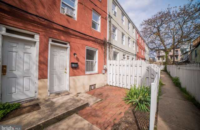 1305 N LAWRENCE Street photos photos