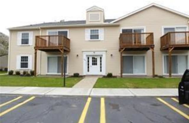 954 BLOOMFIELD VILLAGE BLVD APT D - 954 Bloomfield Village Blvd, Auburn Hills, MI 48326
