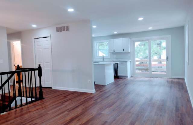 12707 DUCKETTOWN Road Gallery 2