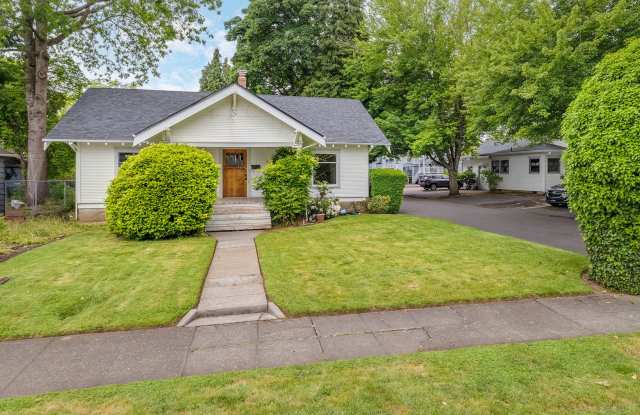 Charming bungalow - 623 East Main Street, Hillsboro, OR 97123 Charming bungalow - 623 East Main Street, Hillsboro, OR 97123