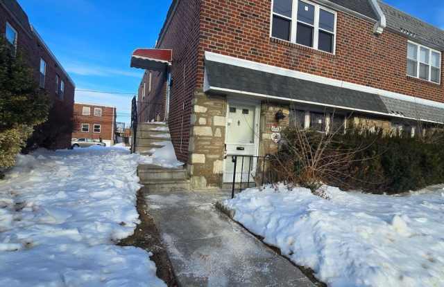 1717 BORBECK Avenue Gallery 1