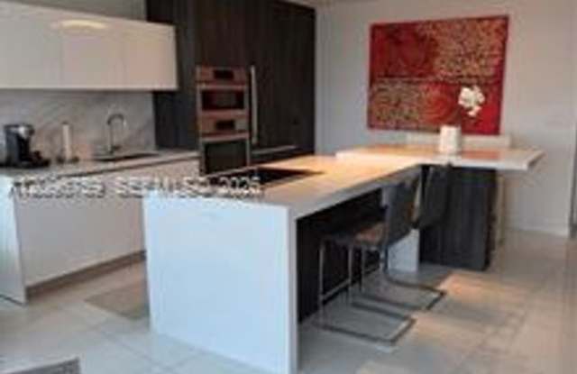 851 NE 1st Ave cu-2104, Miami, FL 33132 Gallery 1