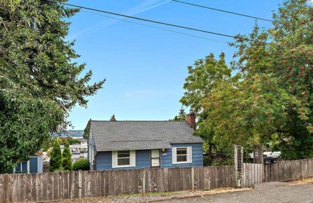 1523 1st St photos photos