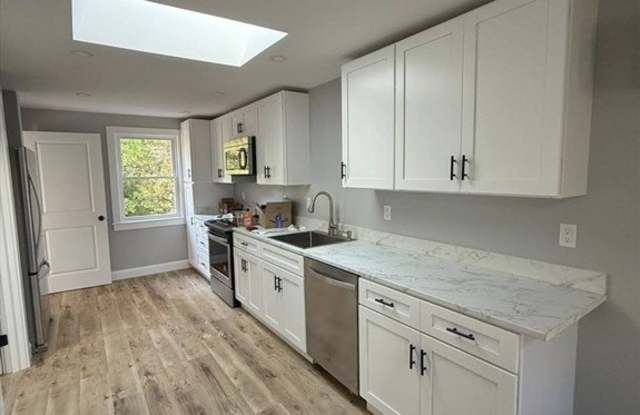 20 Raymond Street unit: 1 photos photos