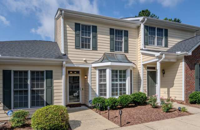 Fully Furnished 2 Bed, 2 Bath Townhome-AVAILABLE NOW! photos photos