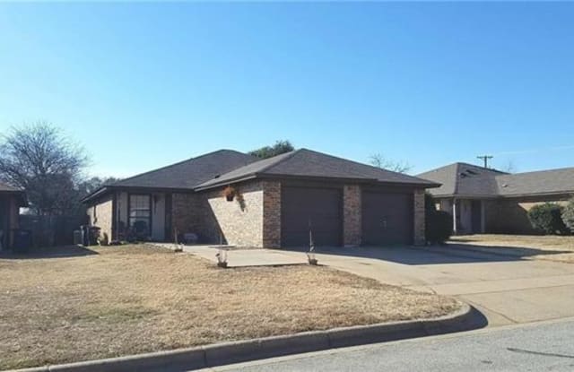 1913 San Rafael Street - 1913 San Rafael Street, Fort Worth, TX 76134