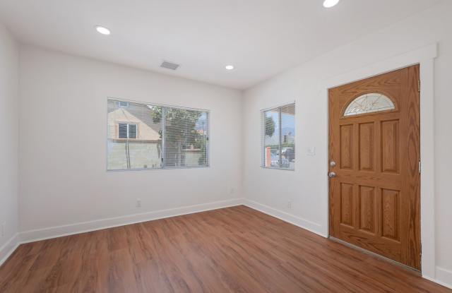 Fully Renovated 2BR/1BA Home with Modern Updates Gallery 3