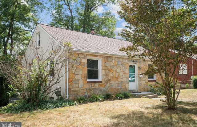 1508 S LOUDOUN Street Gallery 2