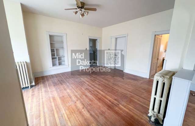 623 E Hanson-3 bedroom house Gallery 3