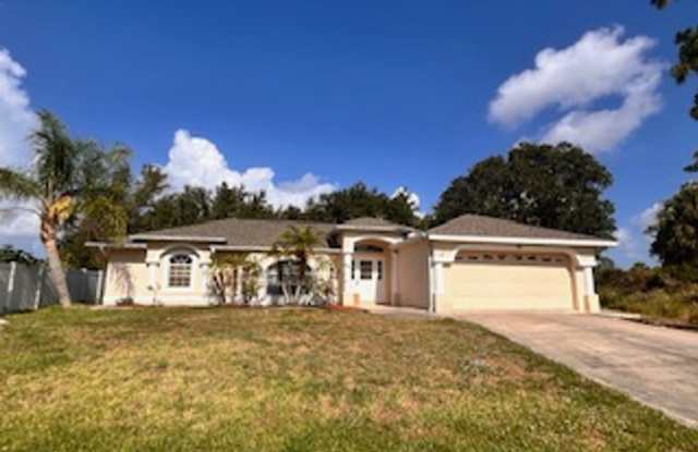 Beautiful and Spacious 3-Bedroom Pool Home in North Port photos photos