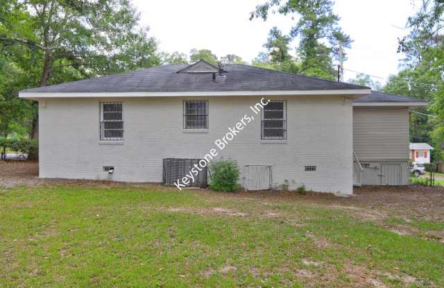 2072 Knightsbridge Road Gallery 2