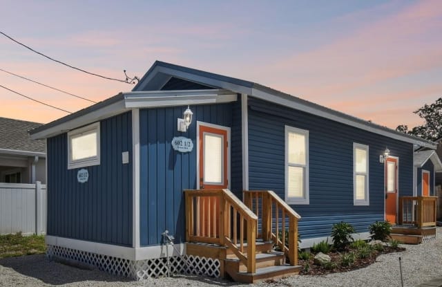 602 1/2 SKINNER BOULEVARD photos photos