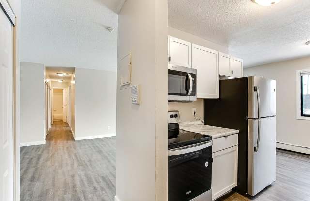 8070 Northeast Central Avenue - 106 Gallery 3