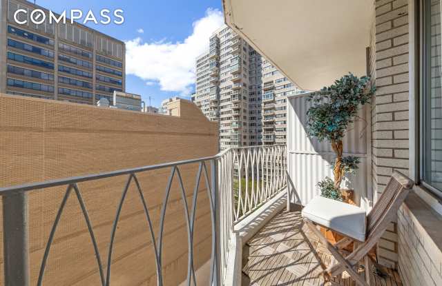 1160 Third Avenue photos photos