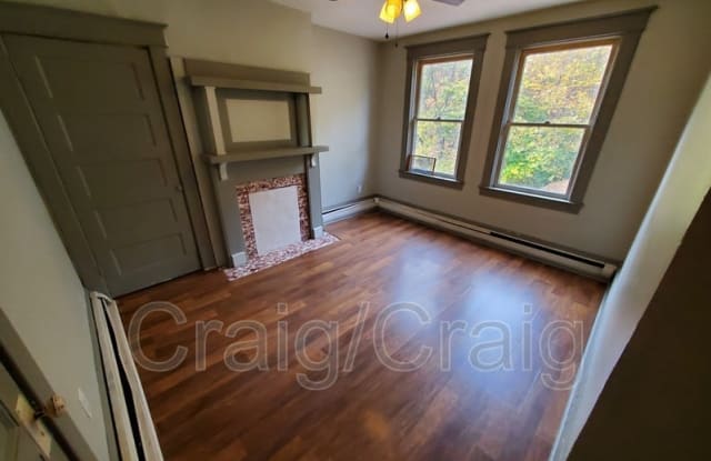 39 Kenmore Ave. - 39 Kenmore Avenue, Forest Hills, PA 15221