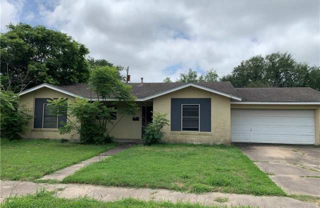 4009 Bahama Drive photos photos