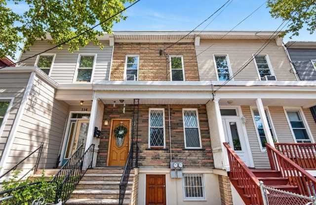 112 WAVERLY ST photos photos
