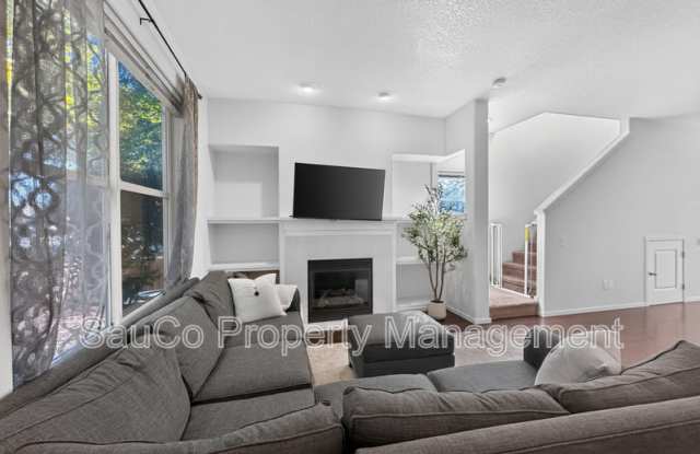 2200 Northeast Redelfs Way Gallery 4