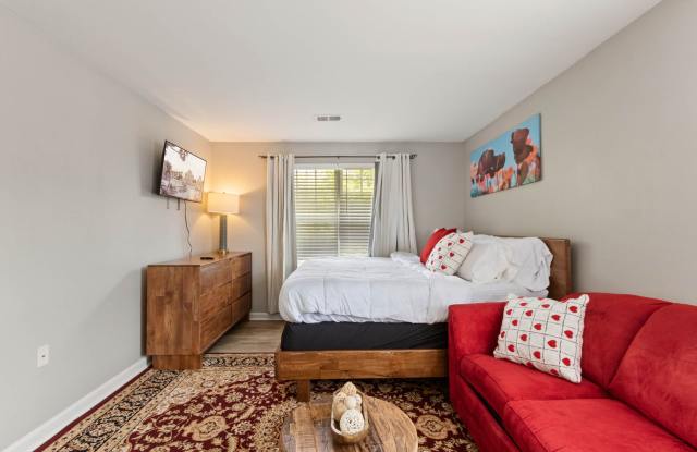 503 Garrison Woods Dr photos photos