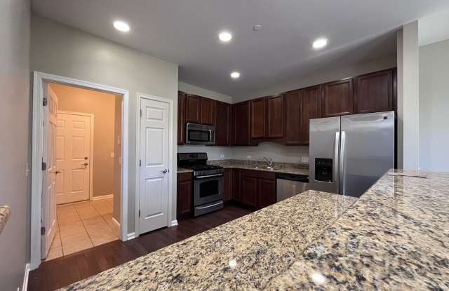 6384 Cunningham Court Gallery 4