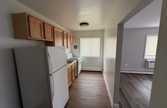 4340 SHERIFF RD NE photos photos