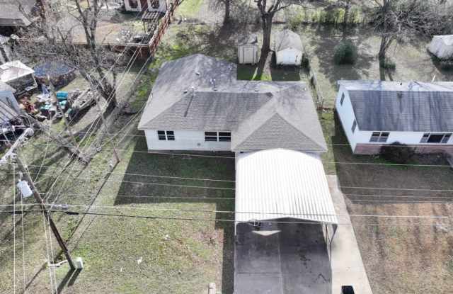 3 Bedroom 2 Bath home | Fenced in back yard | In Town photos photos 3 Bedroom 2 Bath home | Fenced in back yard | In Town photos photos