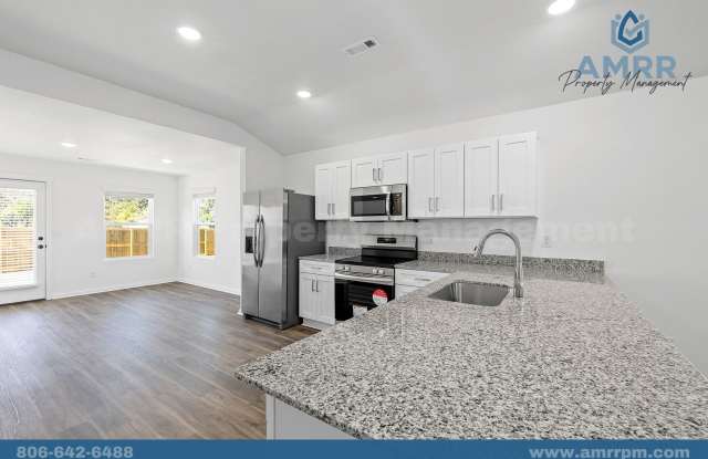 MOVE-IN SPECIAL: Half Rent for 1st Month! Spacious 4-Bedroom Family Home Awaits in Decatur Gallery 4