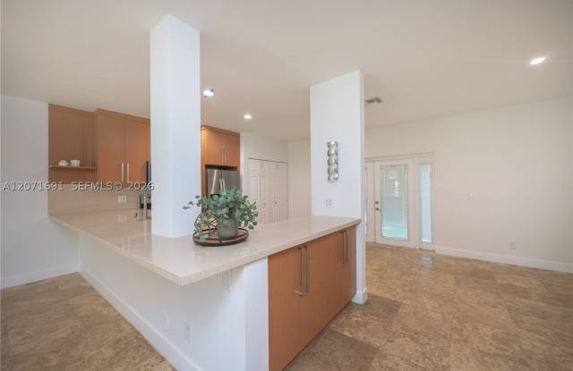 16219 Emerald cove road Gallery 1