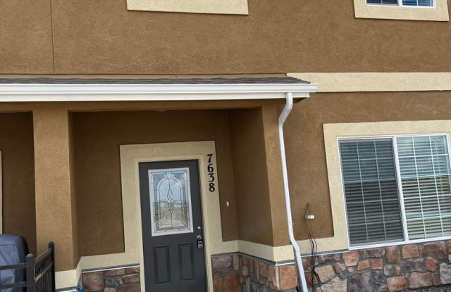 Spacious 3-Bedroom Townhome with 2-Car Garage in Colorado Springs photos photos