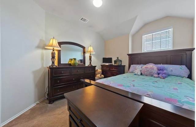 1701 Twin Hills Way Gallery 4