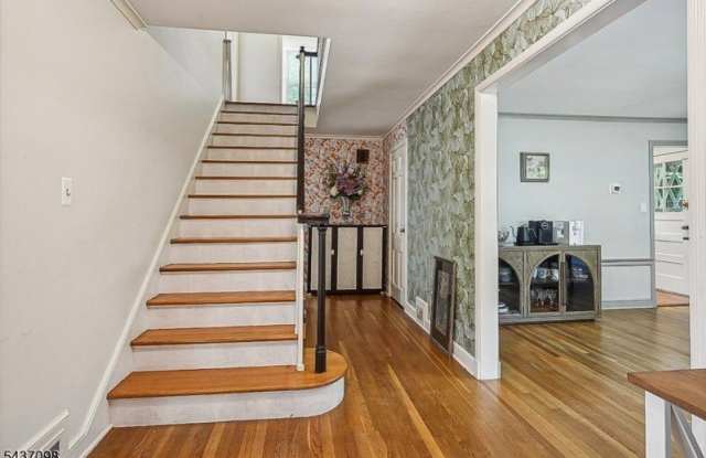 305 Lupine Way Gallery 3