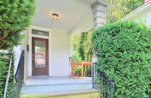 5 Bedroom Quiet OSU North Campus private home Gallery 4