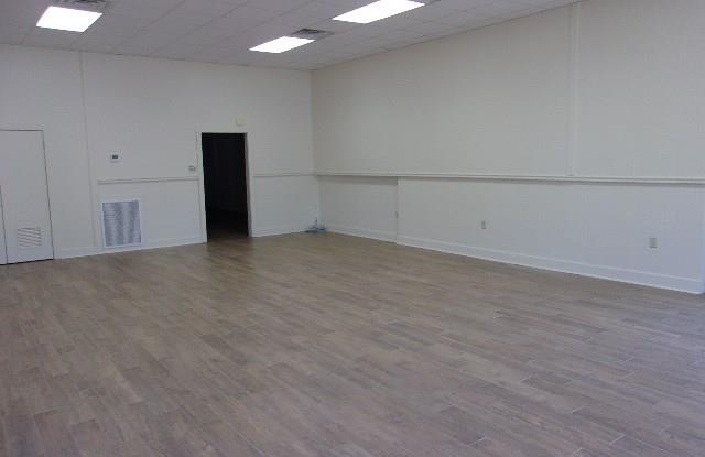100 S TYLER Street Gallery 4