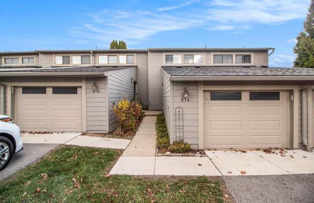 614 Peninsula Court photos photos