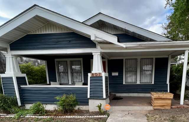 807 Rigsby Ave photos photos