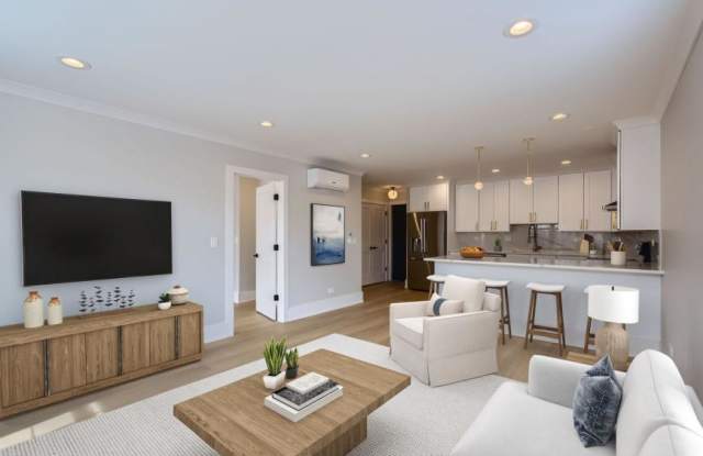 1463 W Gregory Street photos photos