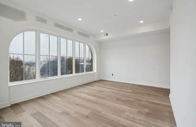1828 FRANKFORD AVENUE Gallery 4