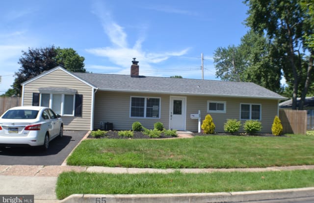 65 GENTLE ROAD - 65 Gentle Road, Levittown, PA 19057