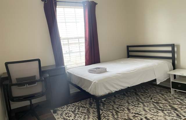 6116 Kendra Way - UL 2 Gallery 2