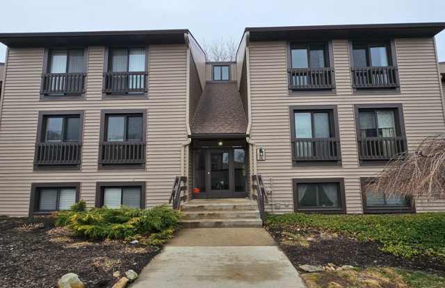 Beautiful 2 Bedroom Juniper Hills Condo For Rent photos photos