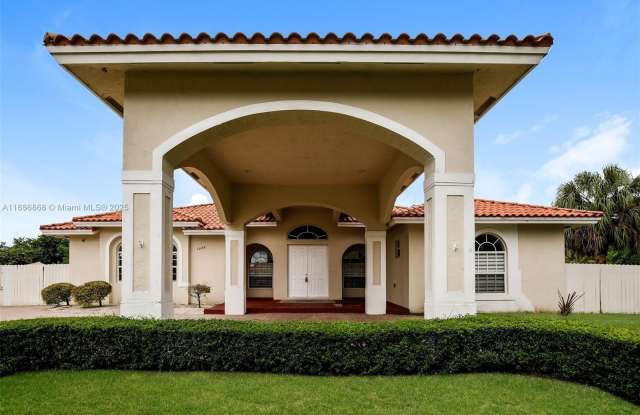 16498 SW 288 Ln - 16498 Southwest 288th Lane, Miami-Dade County, FL 33033