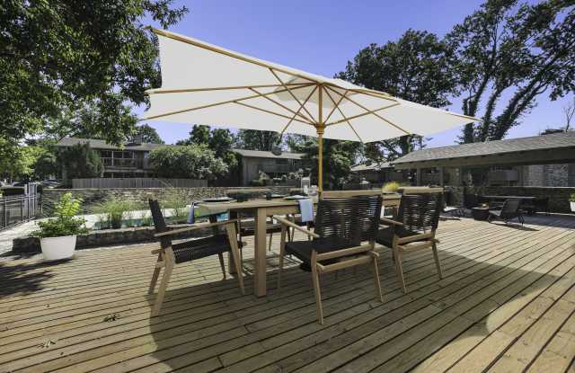 Corinth Place Apartment Homes Gallery 3